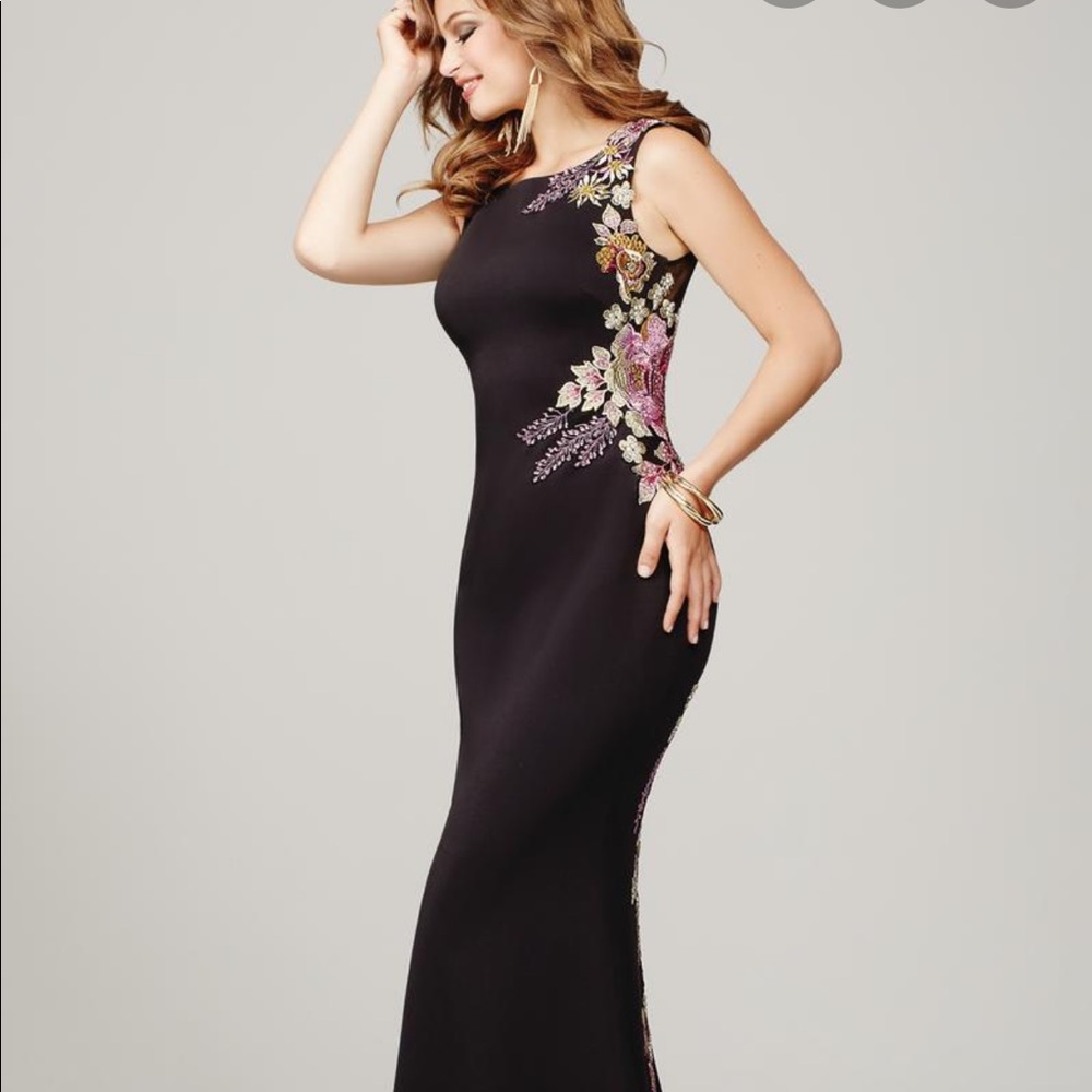 Jovani 33679- Black Sparkling floral appliqué Gown